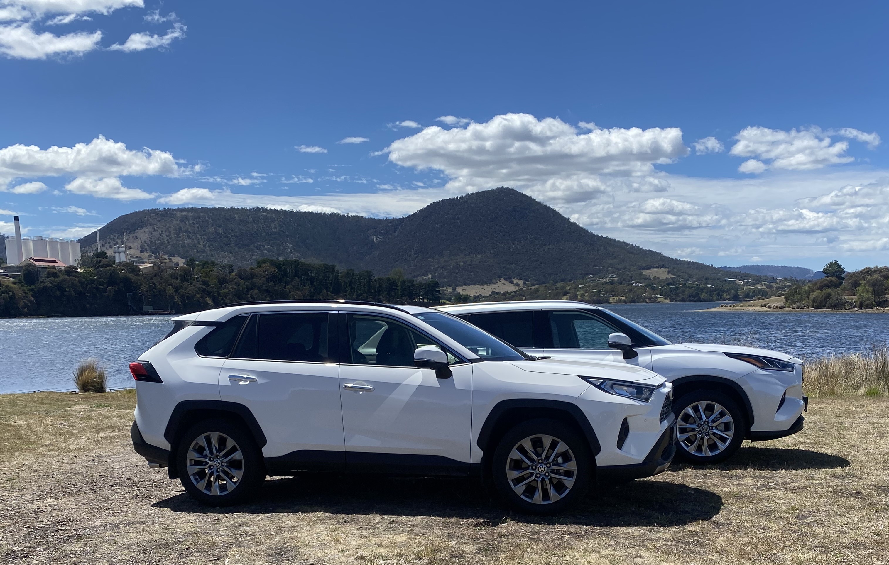 Toyota 5 Seater Rav 4 Cruiser 